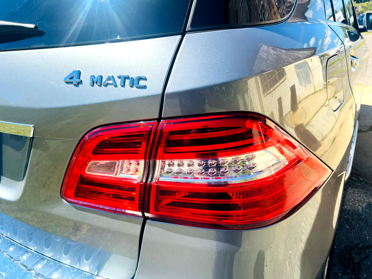 Mercedes-Benz M-Class 4MATIC 4dr ML 350 2015 Mercedes-Benz M-Class 4MATIC 4dr ML 350 2015