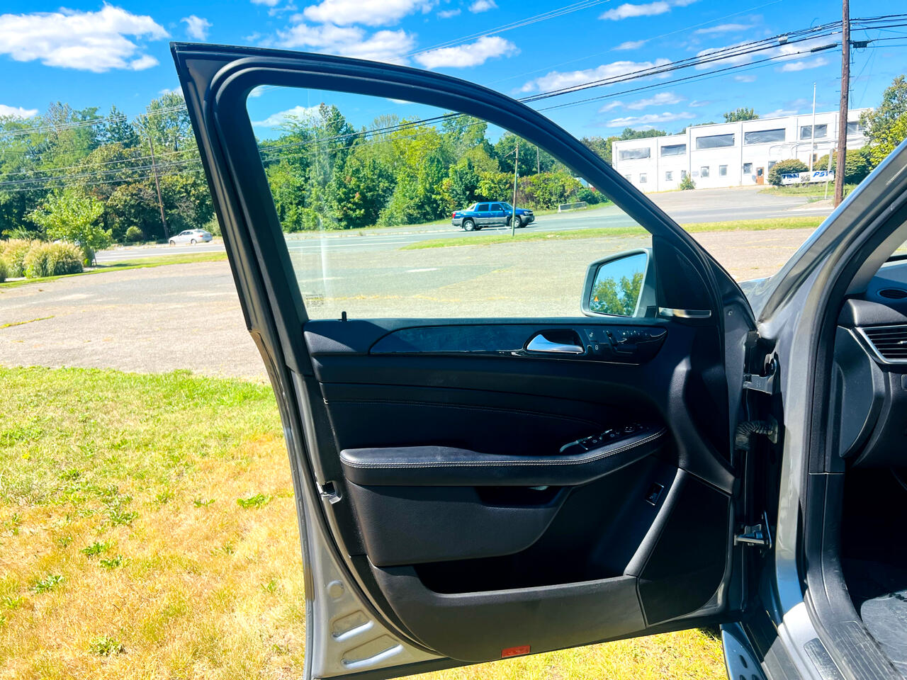 Mercedes-Benz M-Class 4MATIC 4dr ML 350 2015 Mercedes-Benz M-Class 4MATIC 4dr ML 350 2015