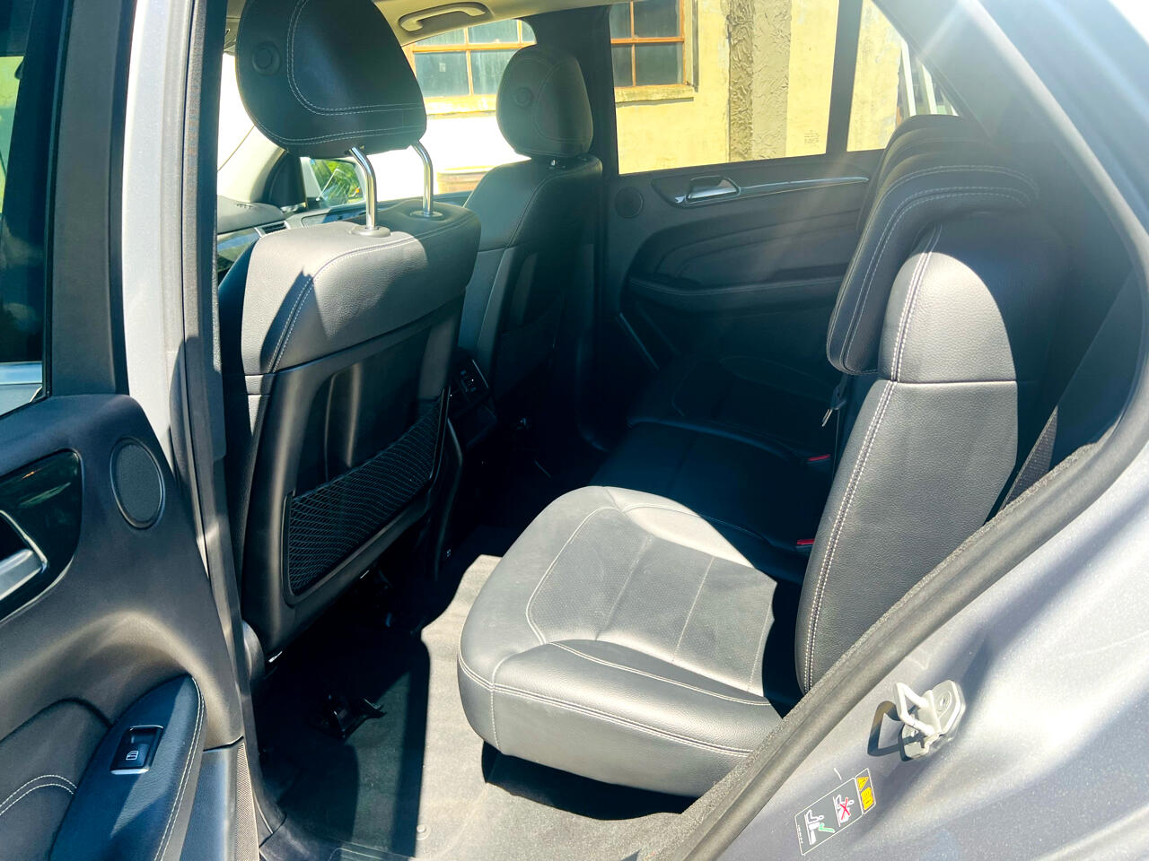 Mercedes-Benz M-Class 4MATIC 4dr ML 350 2015 Mercedes-Benz M-Class 4MATIC 4dr ML 350 2015