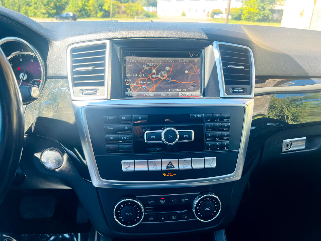 Mercedes-Benz M-Class 4MATIC 4dr ML 350 2015 Mercedes-Benz M-Class 4MATIC 4dr ML 350 2015