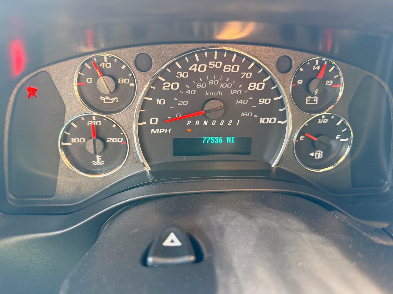 Chevrolet Express Cargo Van RWD 1500 135" 2009