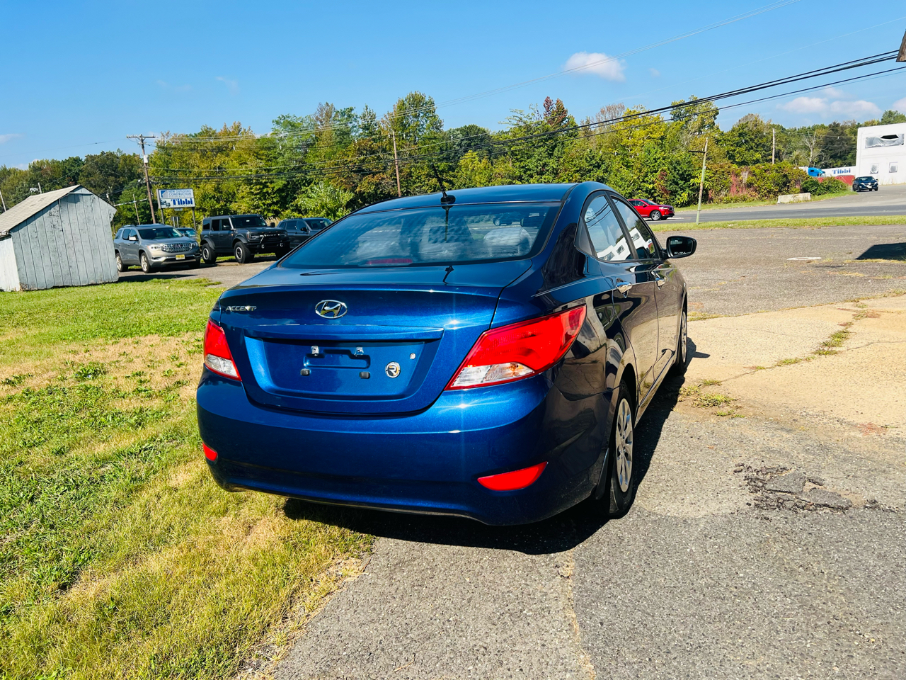 Hyundai Accent 4dr Sdn Auto SE 2016 Hyundai Accent 4dr Sdn Auto SE 2016