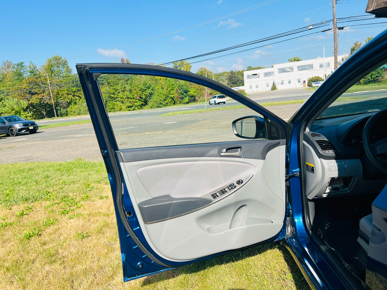 Hyundai Accent 4dr Sdn Auto SE 2016 Hyundai Accent 4dr Sdn Auto SE 2016