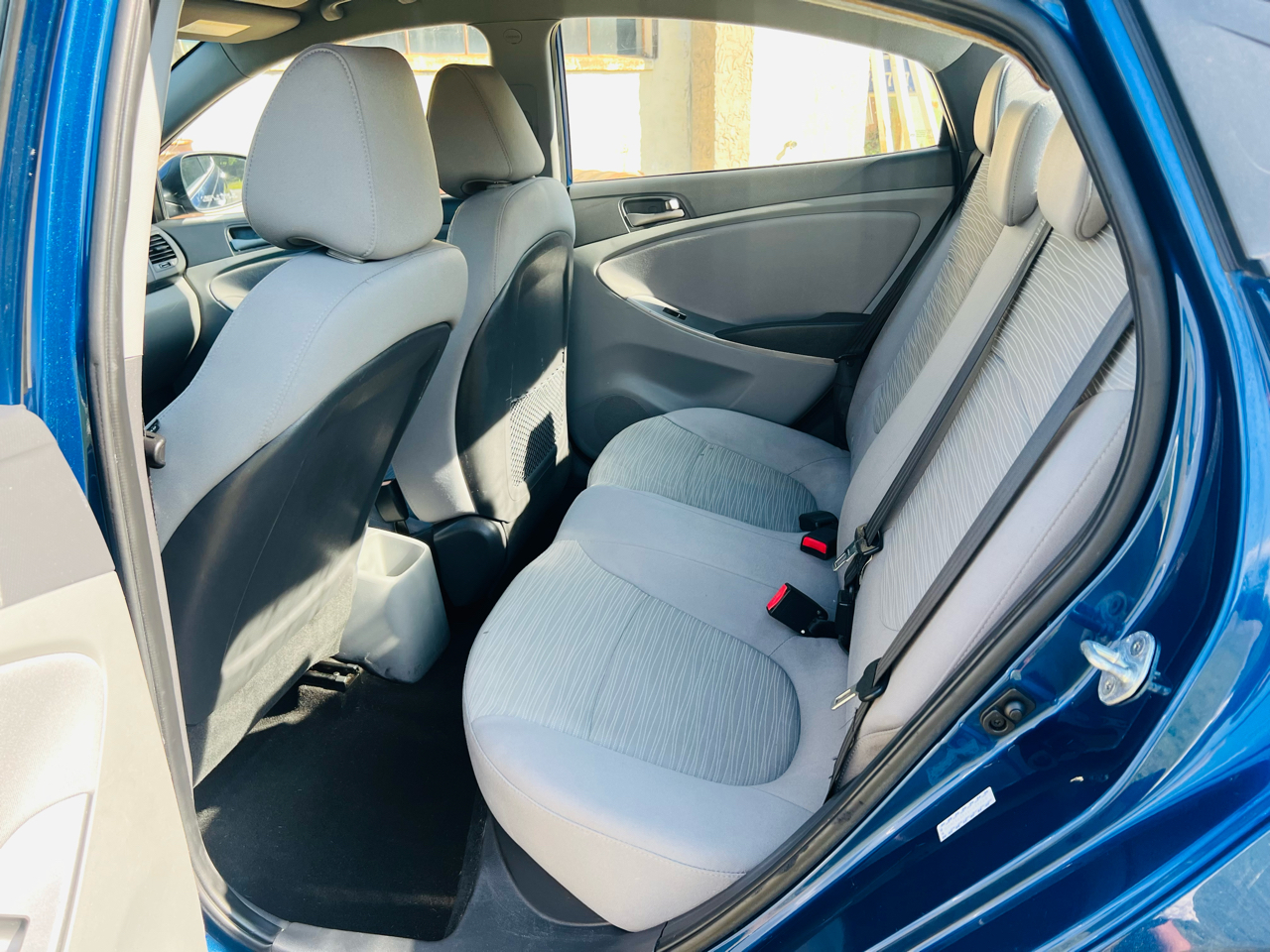 Hyundai Accent 4dr Sdn Auto SE 2016 Hyundai Accent 4dr Sdn Auto SE 2016