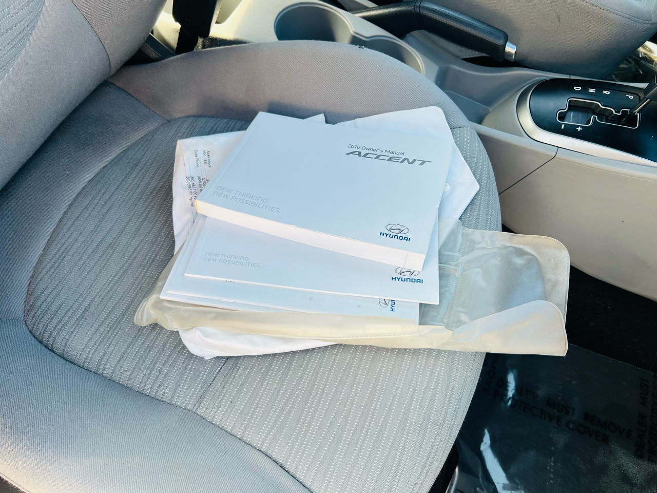 Hyundai Accent 4dr Sdn Auto SE 2016 Hyundai Accent 4dr Sdn Auto SE 2016