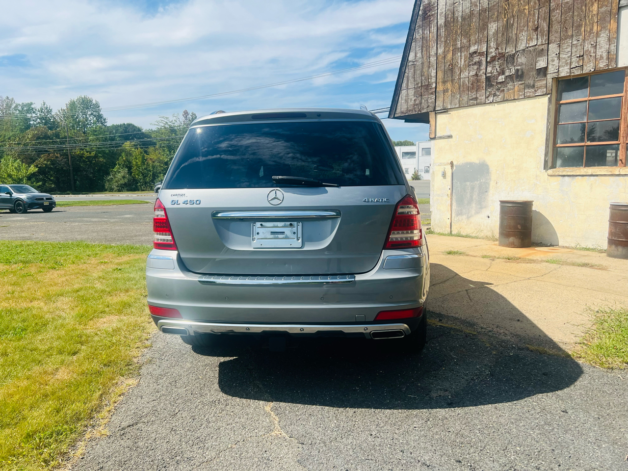 Mercedes-Benz GL-Class 4MATIC 4dr GL 450 2012 Mercedes-Benz GL-Class 4MATIC 4dr GL 450 2012