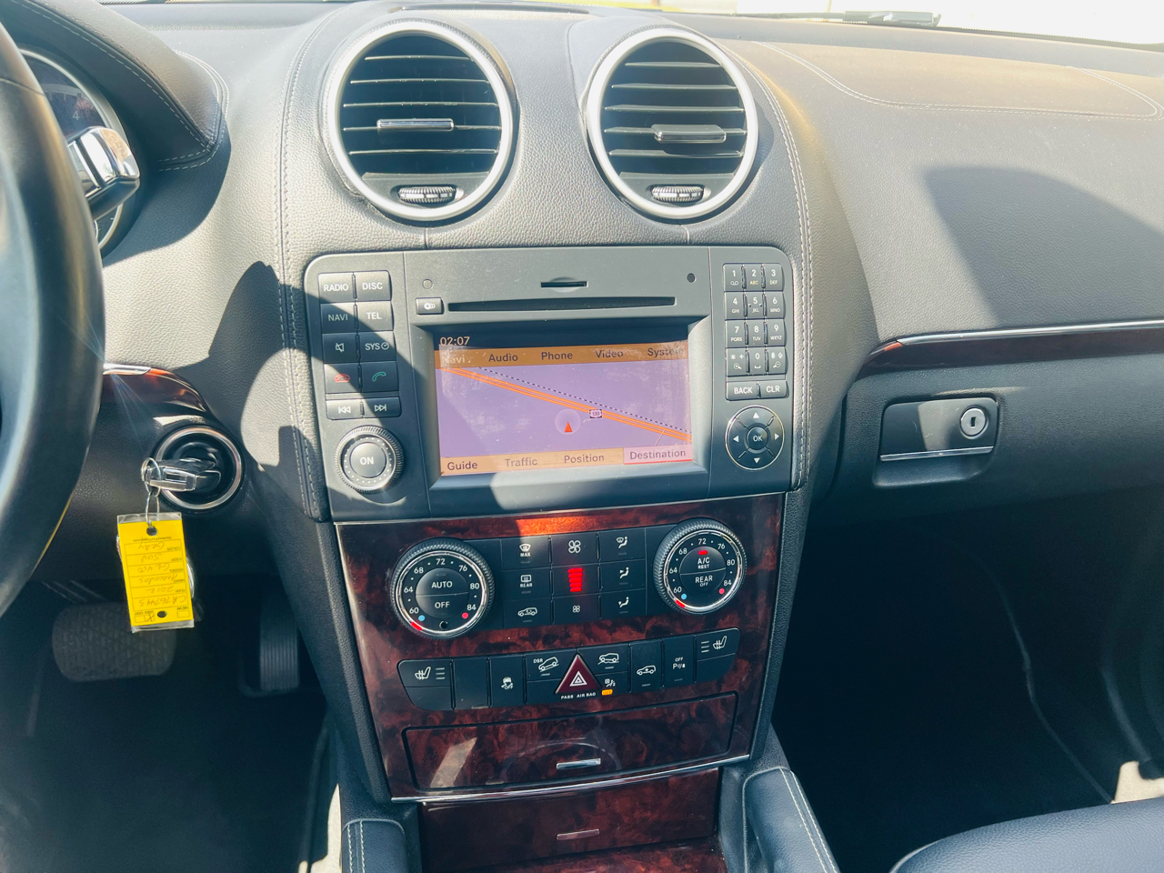 Mercedes-Benz GL-Class 4MATIC 4dr GL 450 2012 Mercedes-Benz GL-Class 4MATIC 4dr GL 450 2012