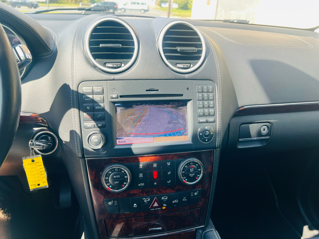 Mercedes-Benz GL-Class 4MATIC 4dr GL 450 2012 Mercedes-Benz GL-Class 4MATIC 4dr GL 450 2012