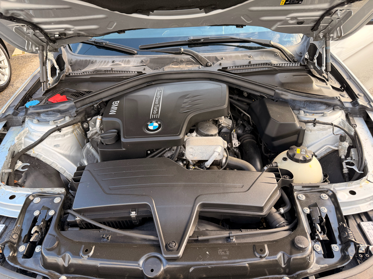 BMW 3 Series 320i xDrive Sedan 2018 BMW 3 Series 320i xDrive Sedan 2018