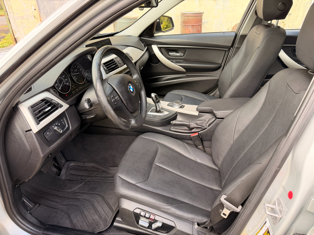 BMW 3 Series 320i xDrive Sedan 2018 BMW 3 Series 320i xDrive Sedan 2018