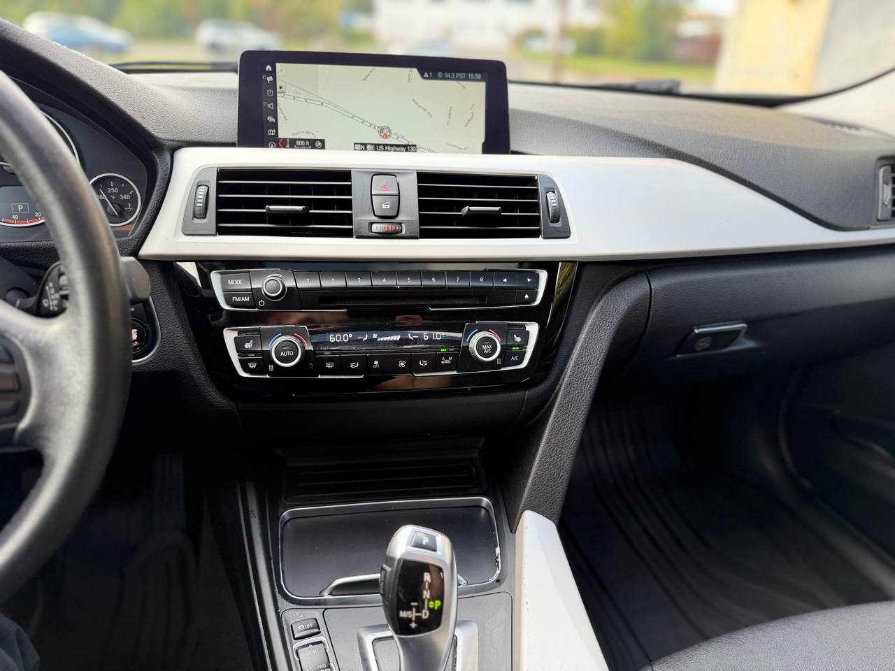 BMW 3 Series 320i xDrive Sedan 2018 BMW 3 Series 320i xDrive Sedan 2018