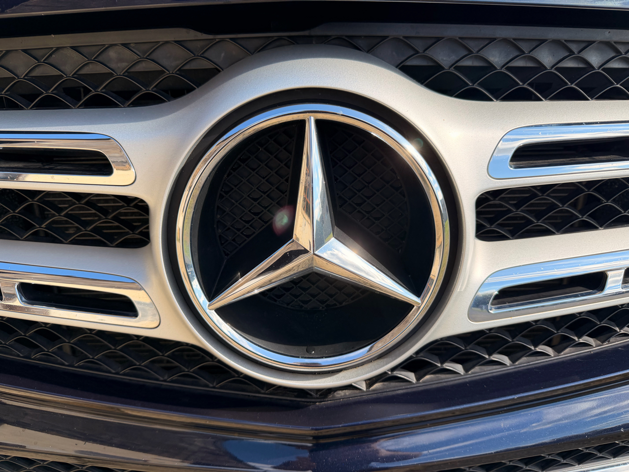 2017 Mercedes Benz GLS 450 4MATIC photo 3