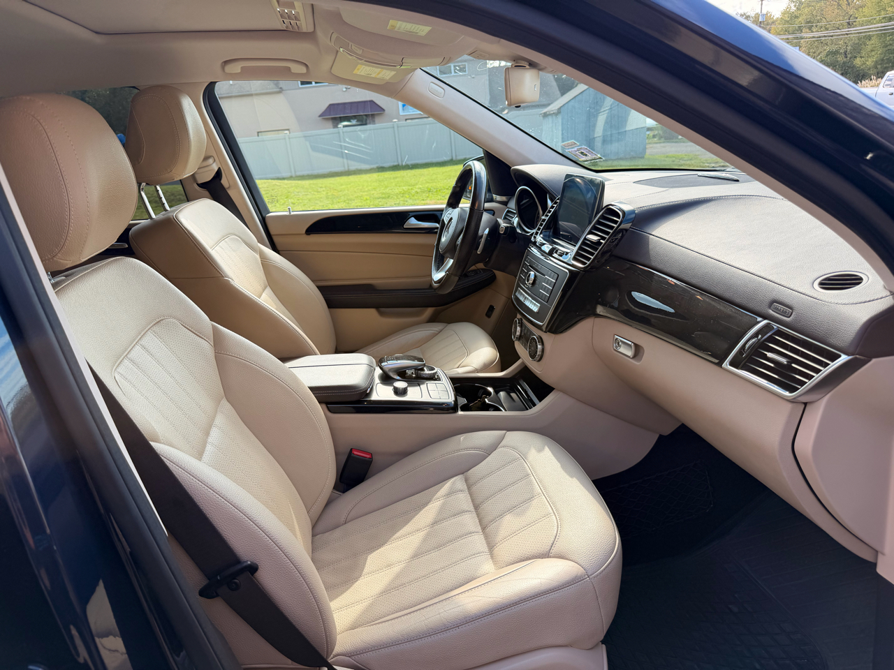 Mercedes-Benz GLS GLS 450 4MATIC SUV 2017 Mercedes-Benz GLS GLS 450 4MATIC SUV 2017