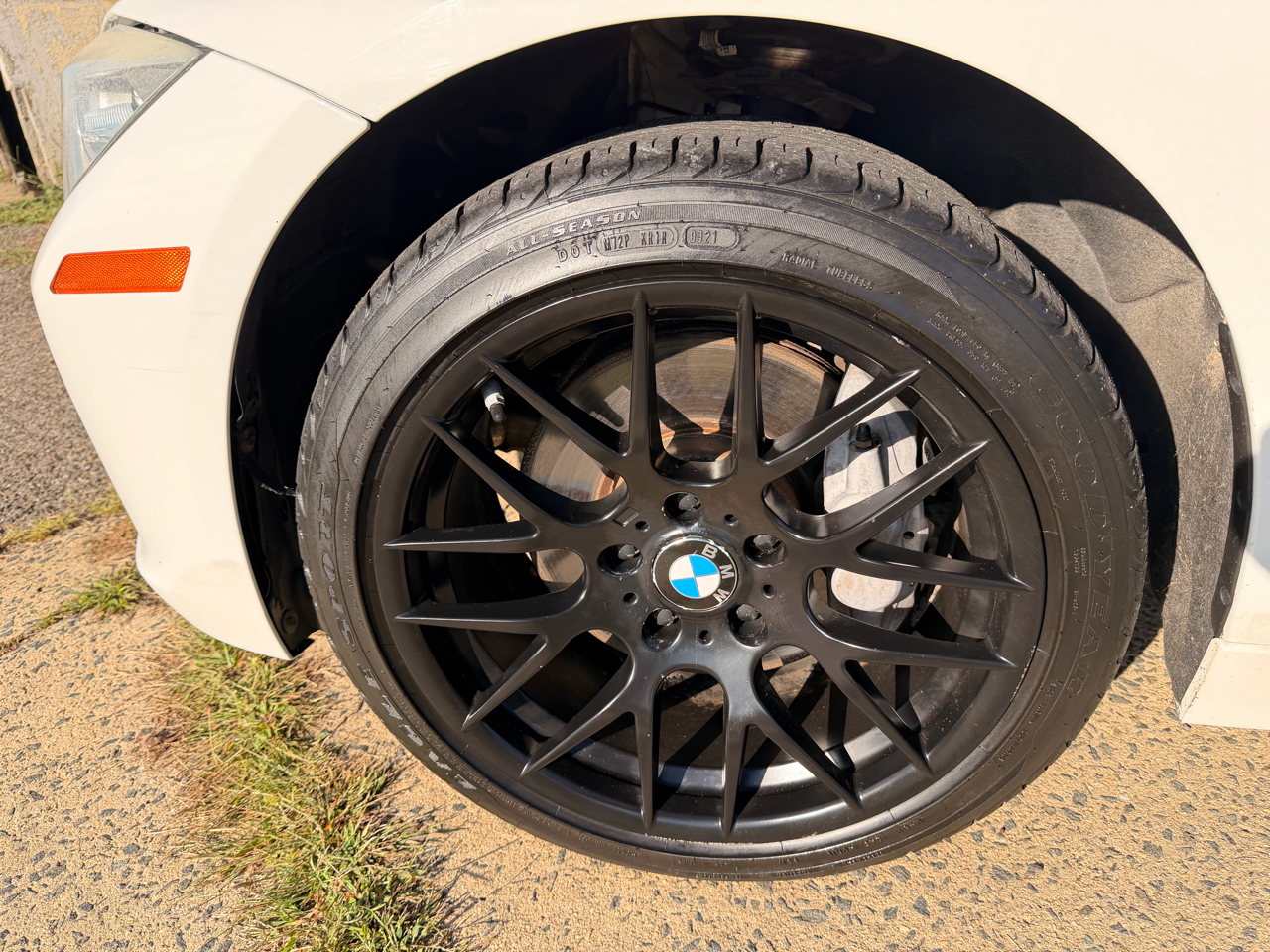 BMW 3 Series 4dr Sdn 335i xDrive AWD 2015 BMW 3 Series 4dr Sdn 335i xDrive AWD 2015