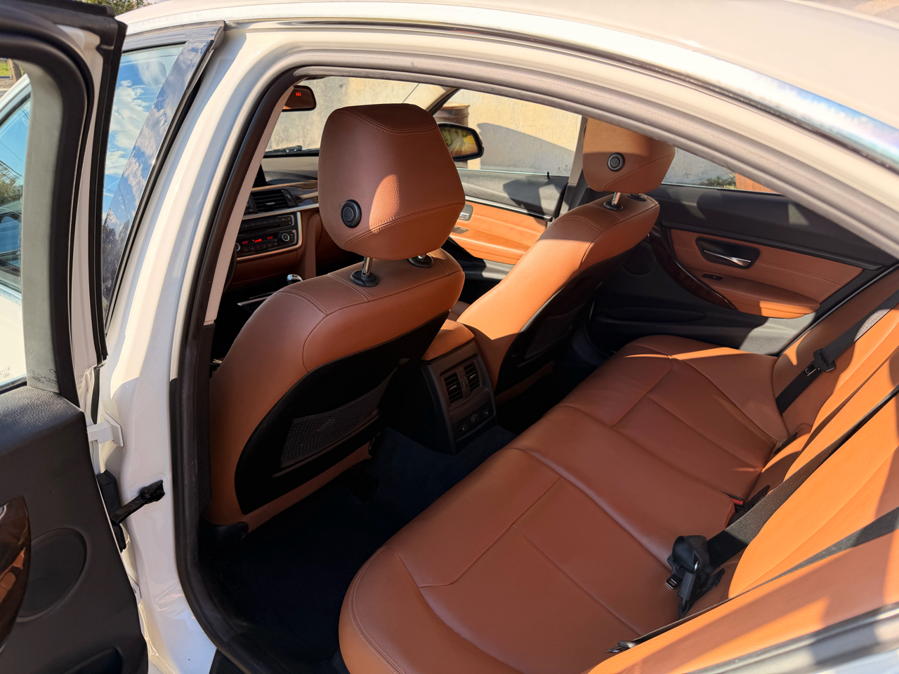 BMW 3 Series 4dr Sdn 335i xDrive AWD 2015 BMW 3 Series 4dr Sdn 335i xDrive AWD 2015