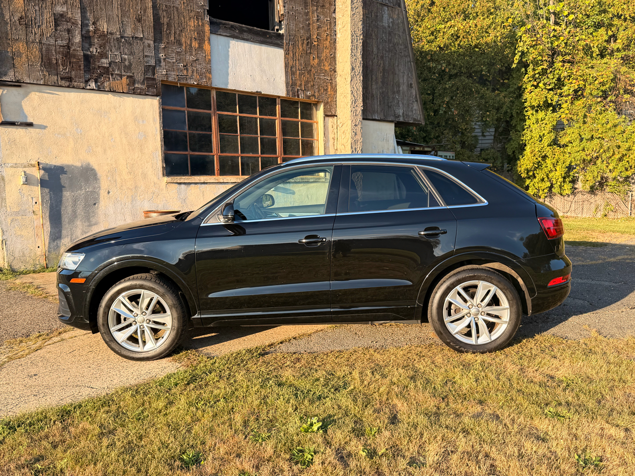 Audi Q3 quattro 4dr Premium Plus 2016 Audi Q3 quattro 4dr Premium Plus 2016