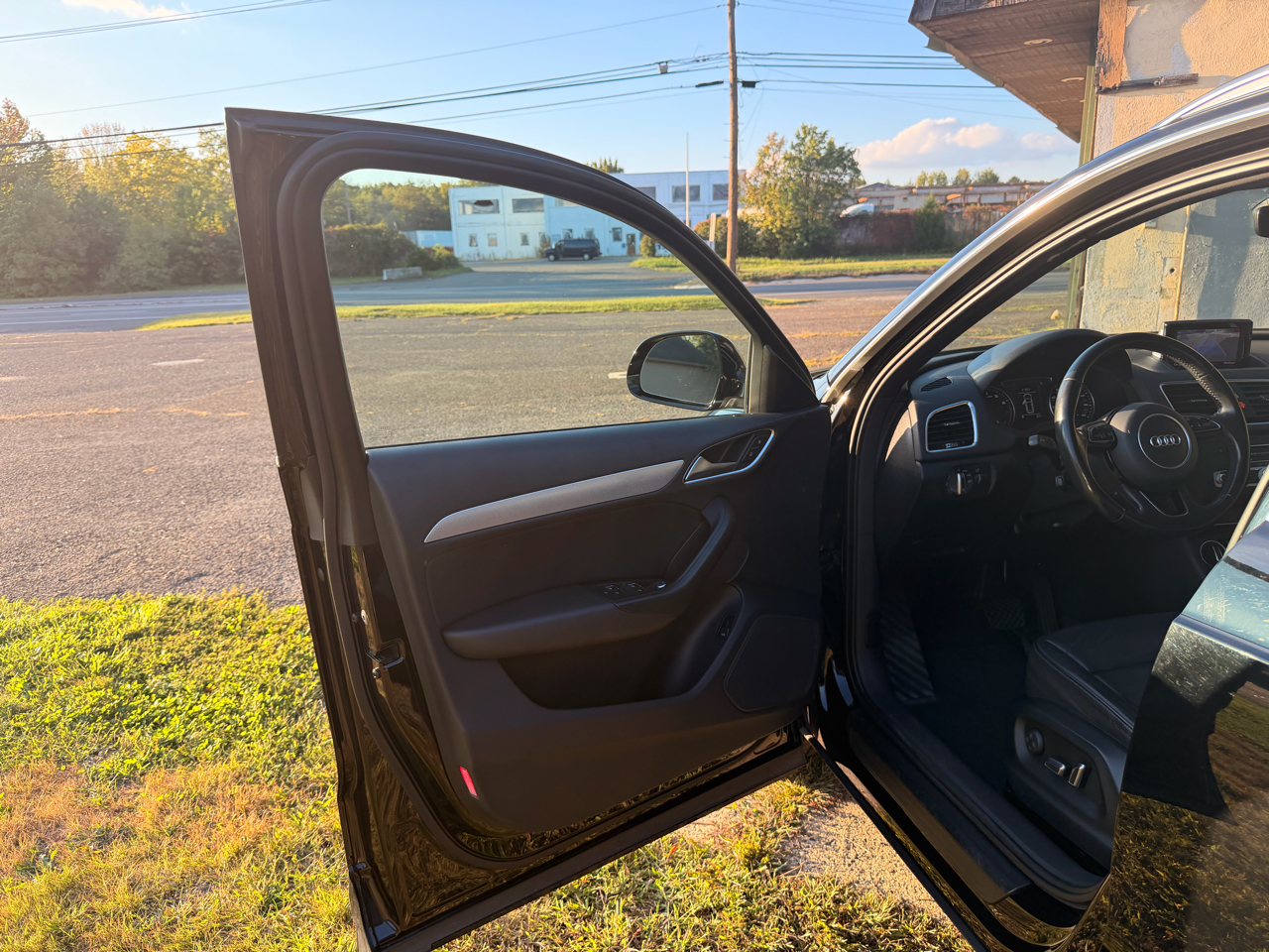 Audi Q3 quattro 4dr Premium Plus 2016 Audi Q3 quattro 4dr Premium Plus 2016