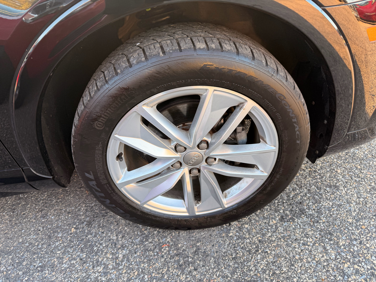 Audi Q3 quattro 4dr Premium Plus 2016 Audi Q3 quattro 4dr Premium Plus 2016