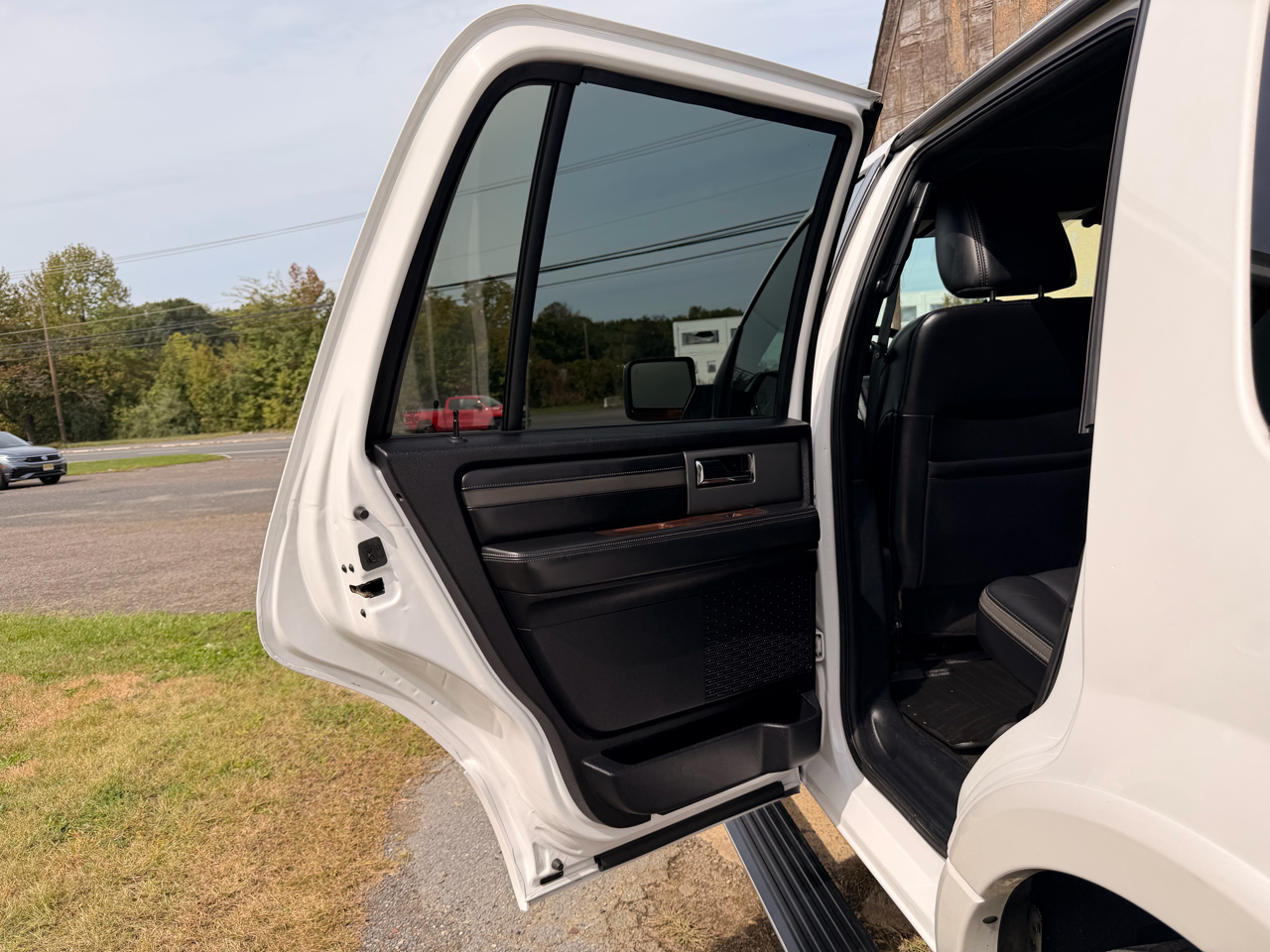 Ford Expedition 4WD 4dr Platinum 2016 Ford Expedition 4WD 4dr Platinum 2016