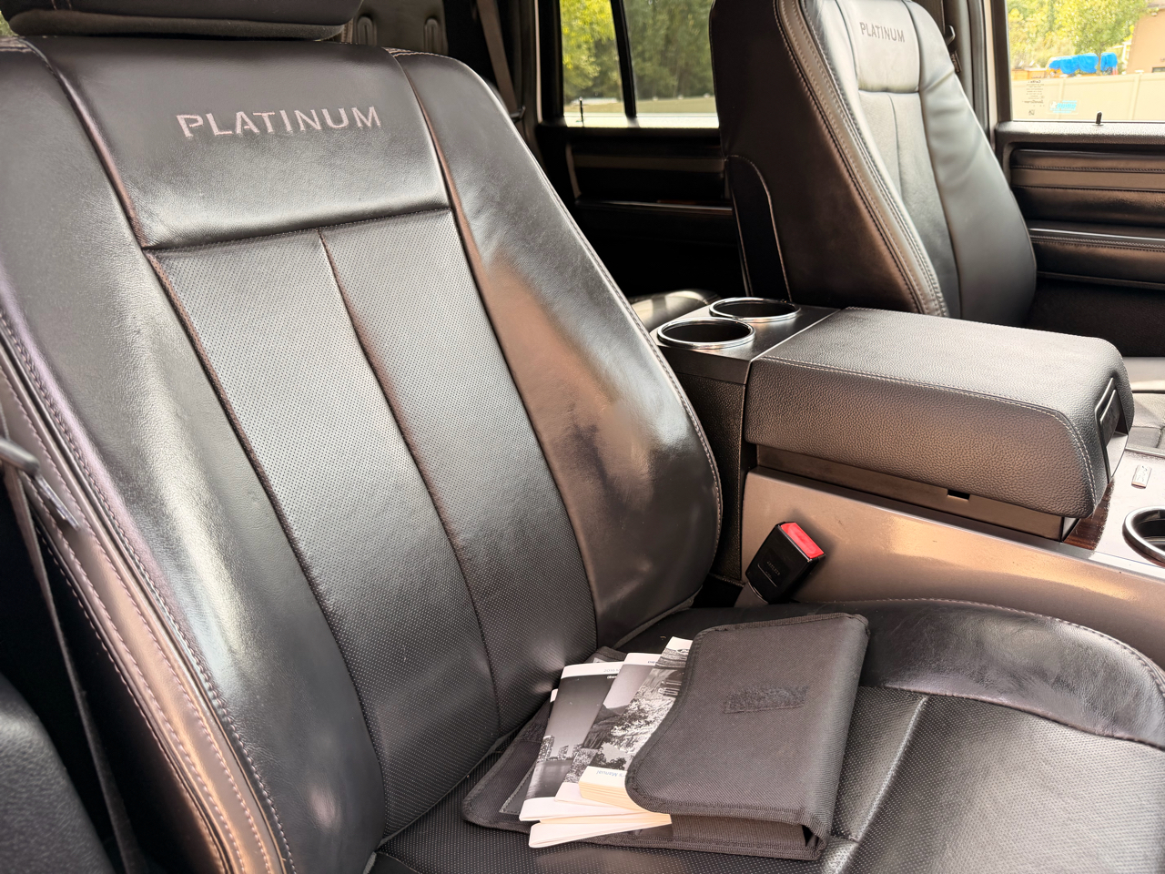 Ford Expedition 4WD 4dr Platinum 2016 Ford Expedition 4WD 4dr Platinum 2016