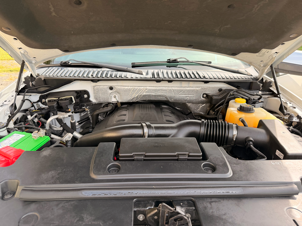 Ford Expedition 4WD 4dr Platinum 2016 Ford Expedition 4WD 4dr Platinum 2016