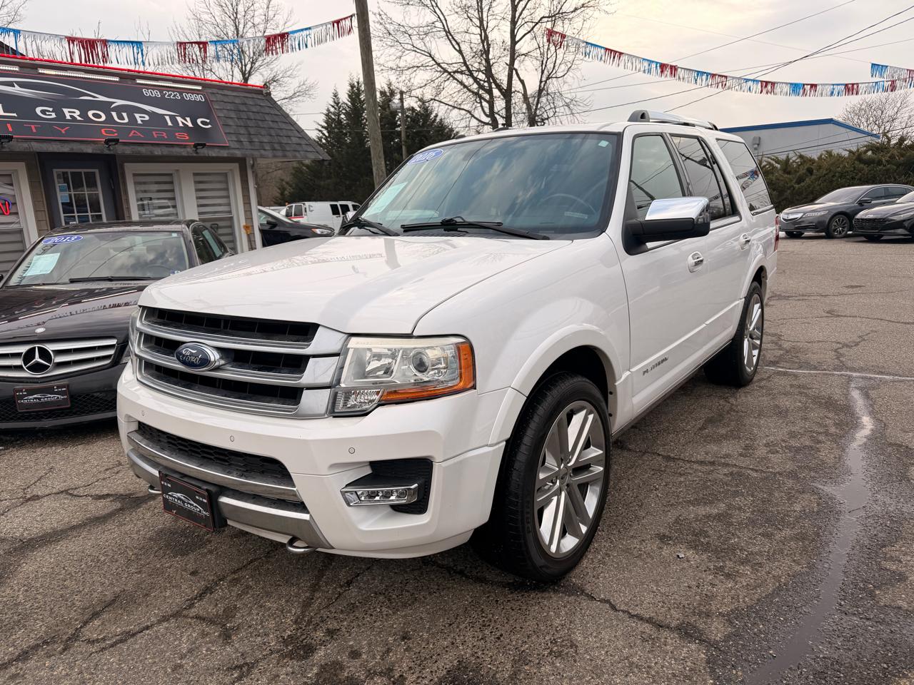 Ford Expedition 4WD 4dr Platinum 2016