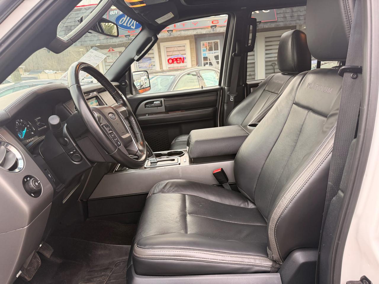 Ford Expedition 4WD 4dr Platinum 2016