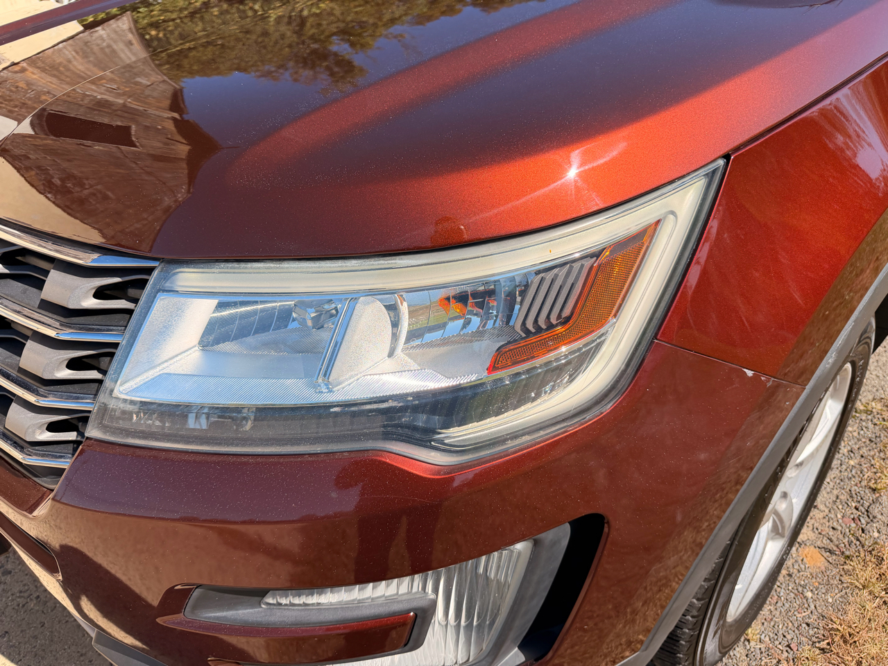 2016 Ford Explorer XLT photo 2