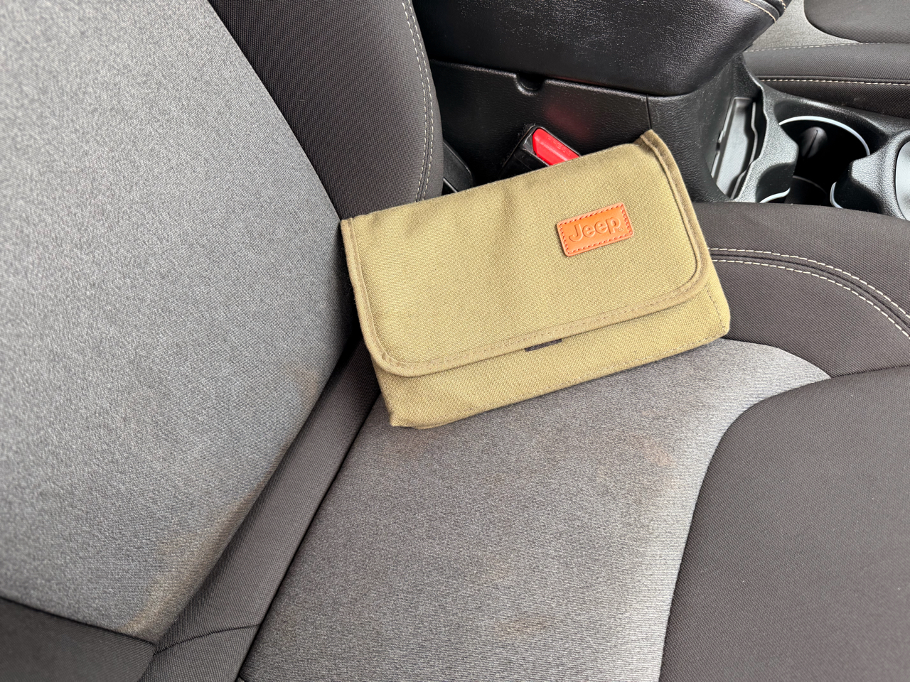 Jeep Cherokee 4WD 4dr Latitude 2014 Jeep Cherokee 4WD 4dr Latitude 2014