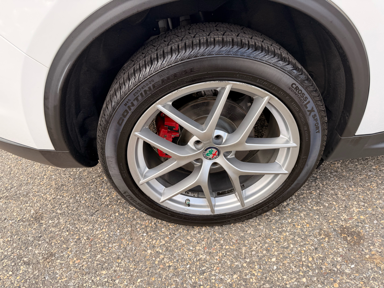 Alfa Romeo Stelvio Ti Sport AWD 2018 Alfa Romeo Stelvio Ti Sport AWD 2018