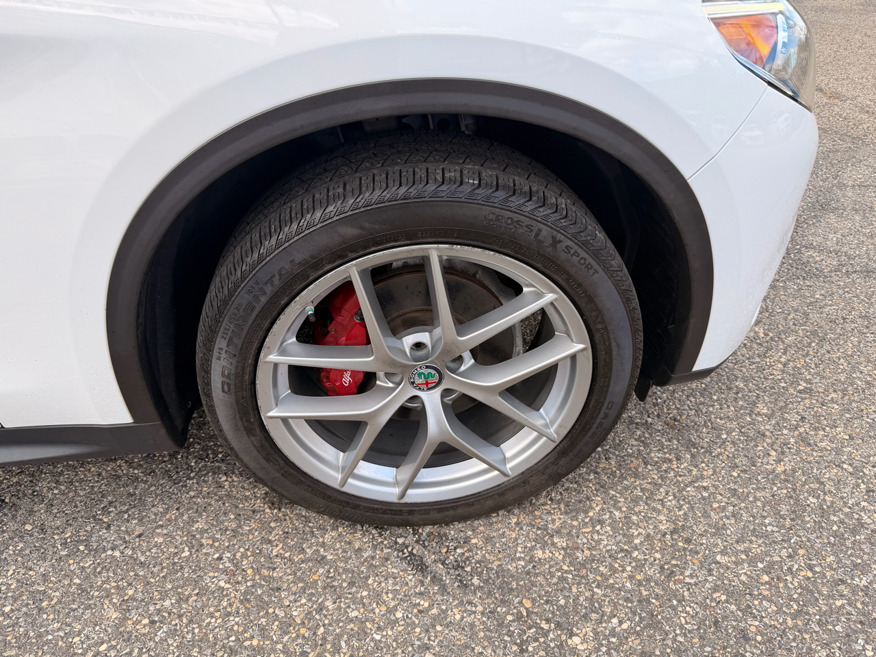 Alfa Romeo Stelvio Ti Sport AWD 2018 Alfa Romeo Stelvio Ti Sport AWD 2018