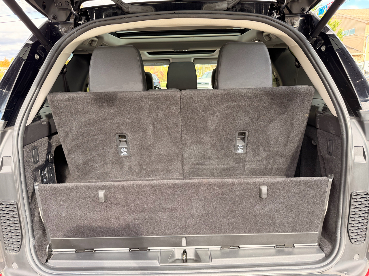 Land Rover Discovery HSE V6 Supercharged 2017 Land Rover Discovery HSE V6 Supercharged 2017