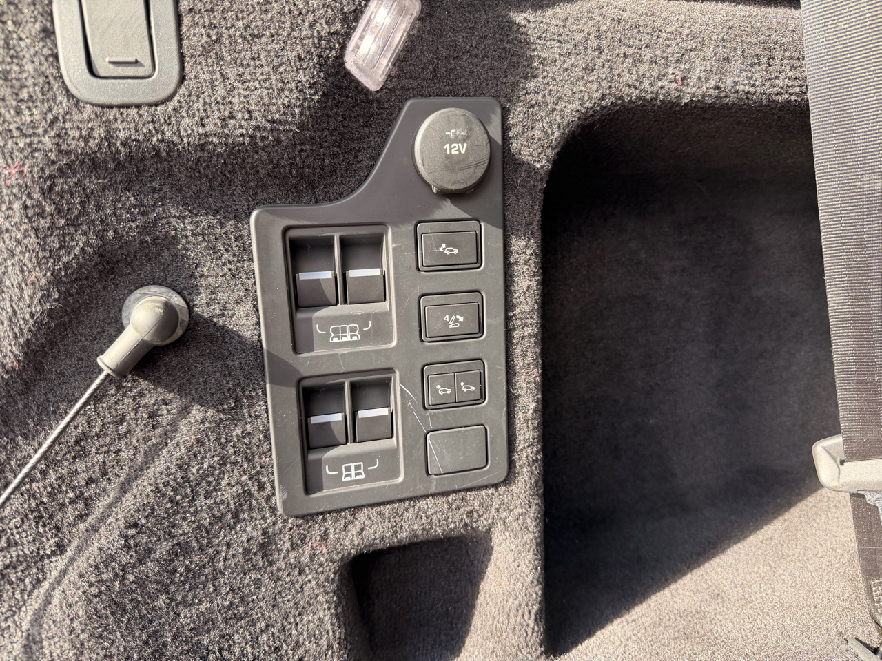 Land Rover Discovery HSE V6 Supercharged 2017 Land Rover Discovery HSE V6 Supercharged 2017