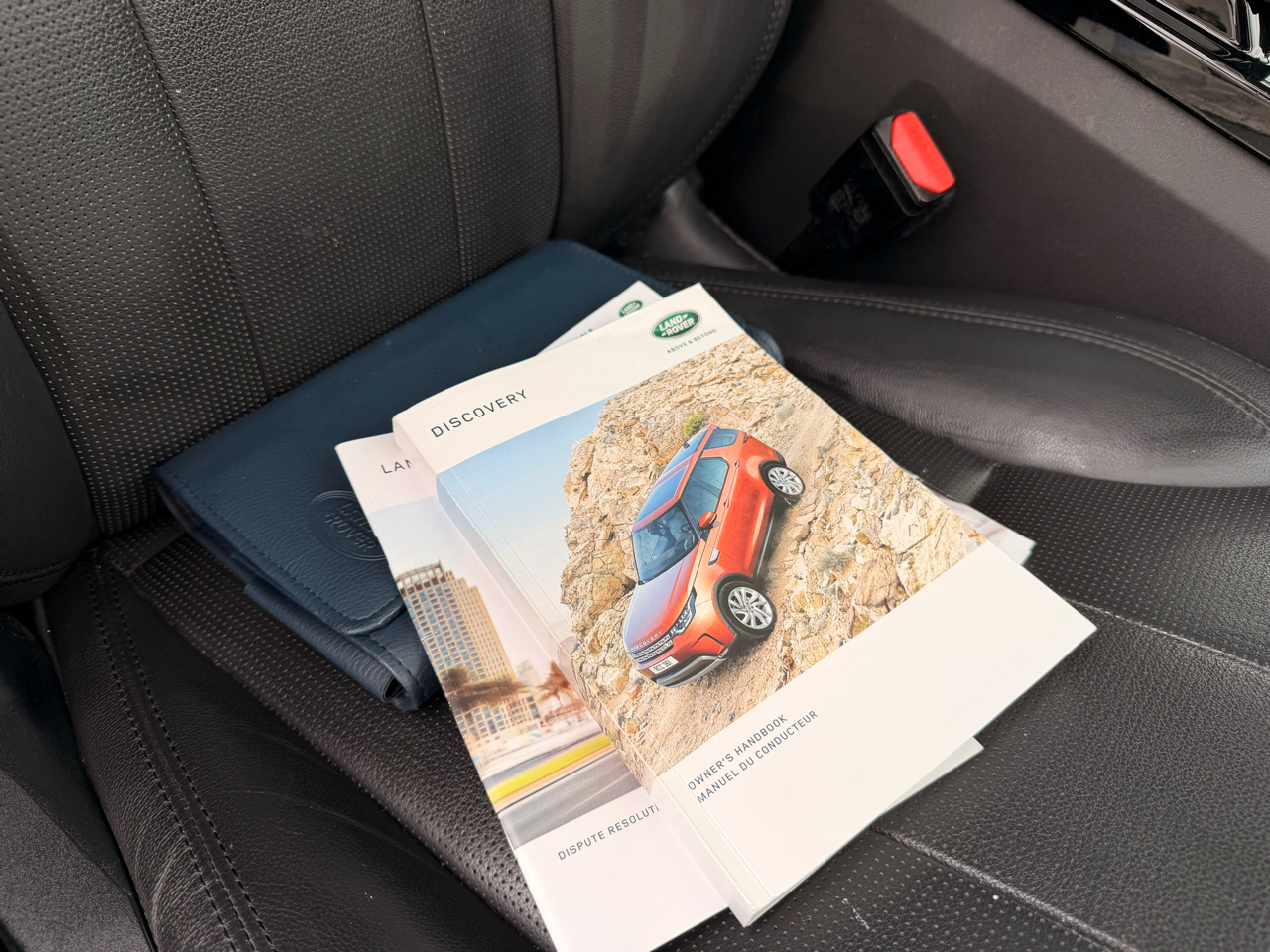 Land Rover Discovery HSE V6 Supercharged 2017 Land Rover Discovery HSE V6 Supercharged 2017