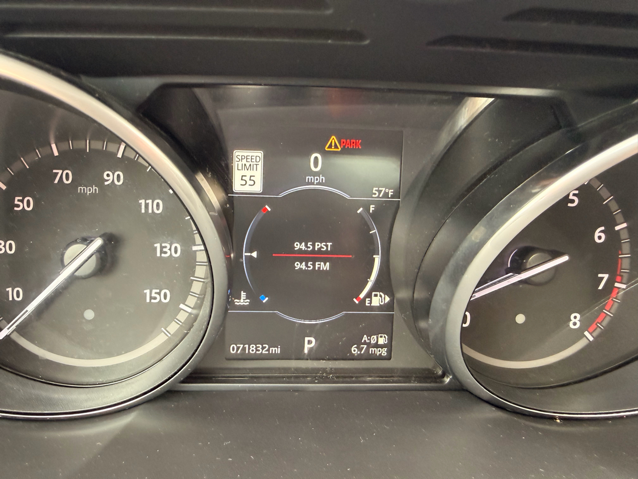 Land Rover Discovery HSE V6 Supercharged 2017 Land Rover Discovery HSE V6 Supercharged 2017