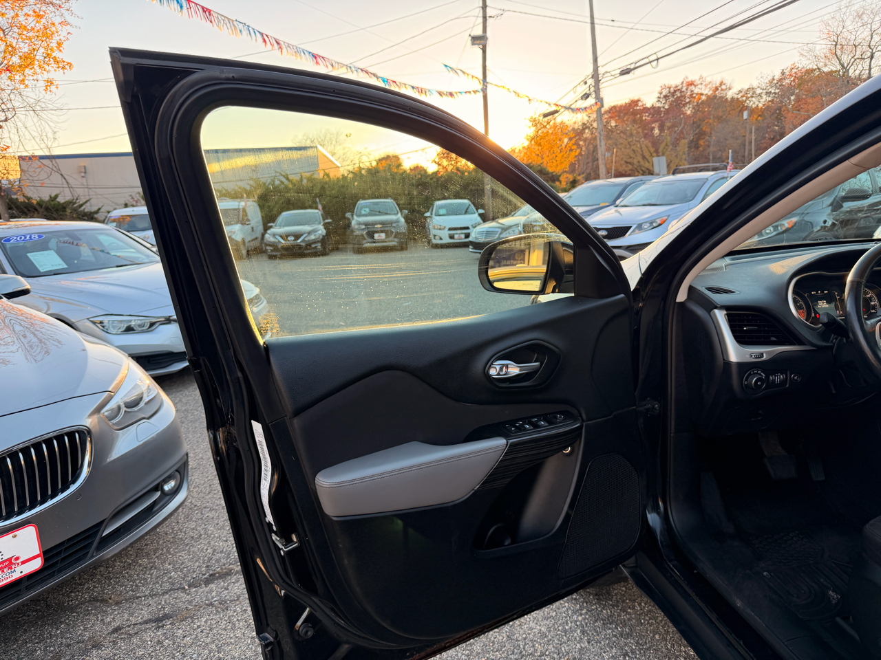 2014 Jeep Cherokee Latitude photo 3