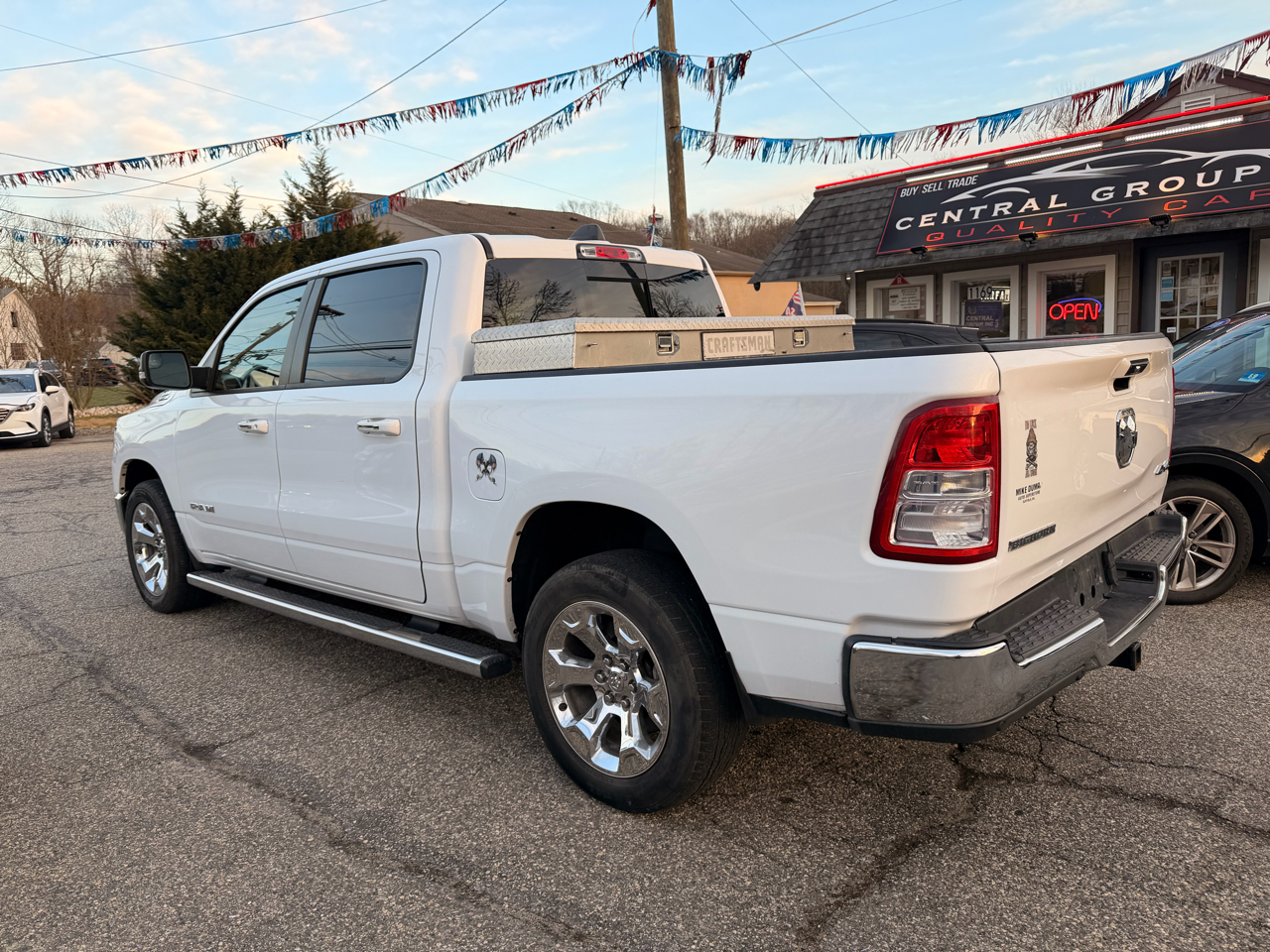 RAM 1500 Big Horn/Lone Star 4x4 Crew Cab 5'7" Box 2019