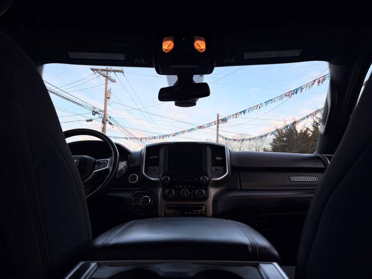 RAM 1500 Big Horn/Lone Star 4x4 Crew Cab 5'7" Box 2019