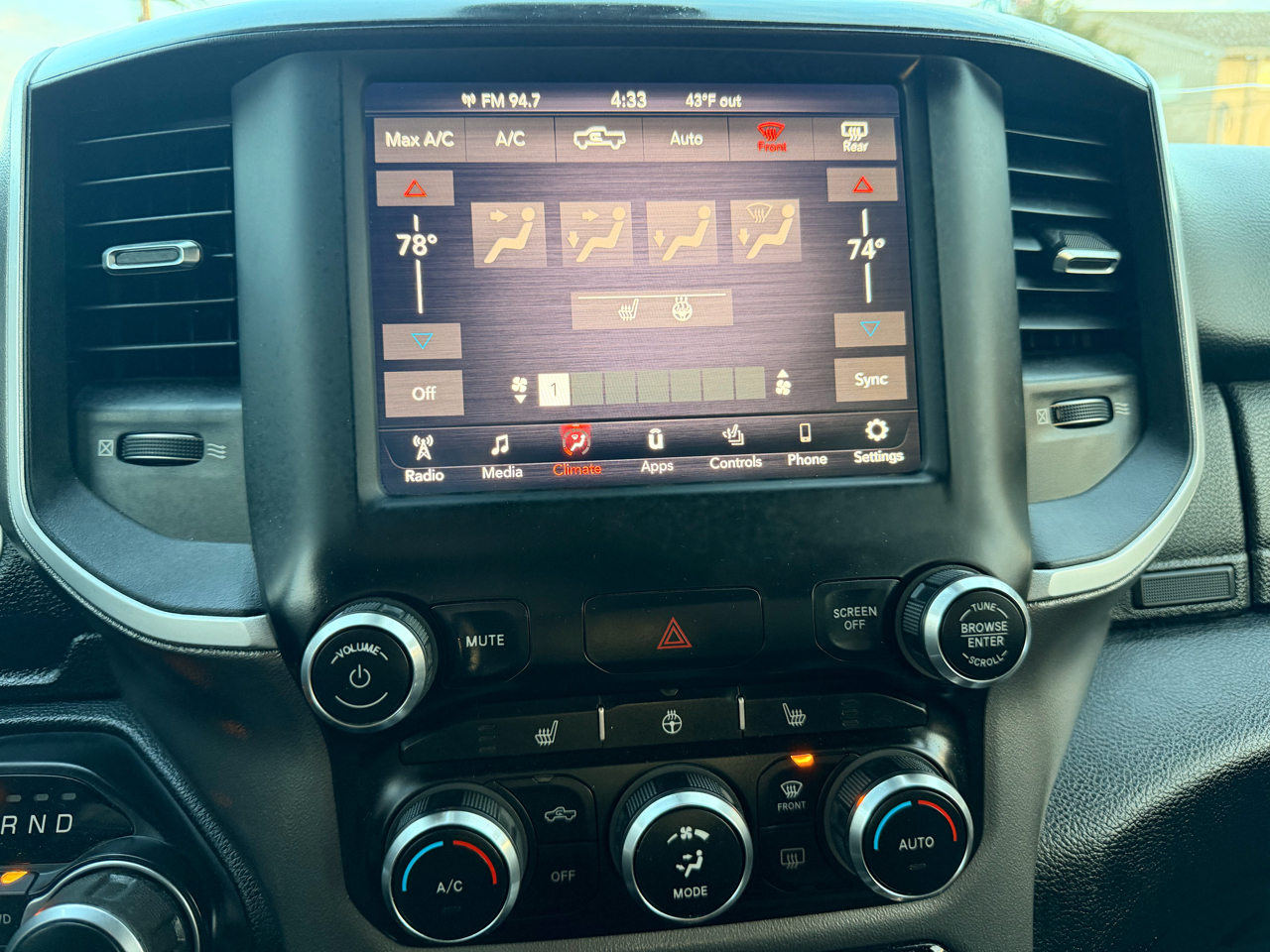 RAM 1500 Big Horn/Lone Star 4x4 Crew Cab 5'7" Box 2019