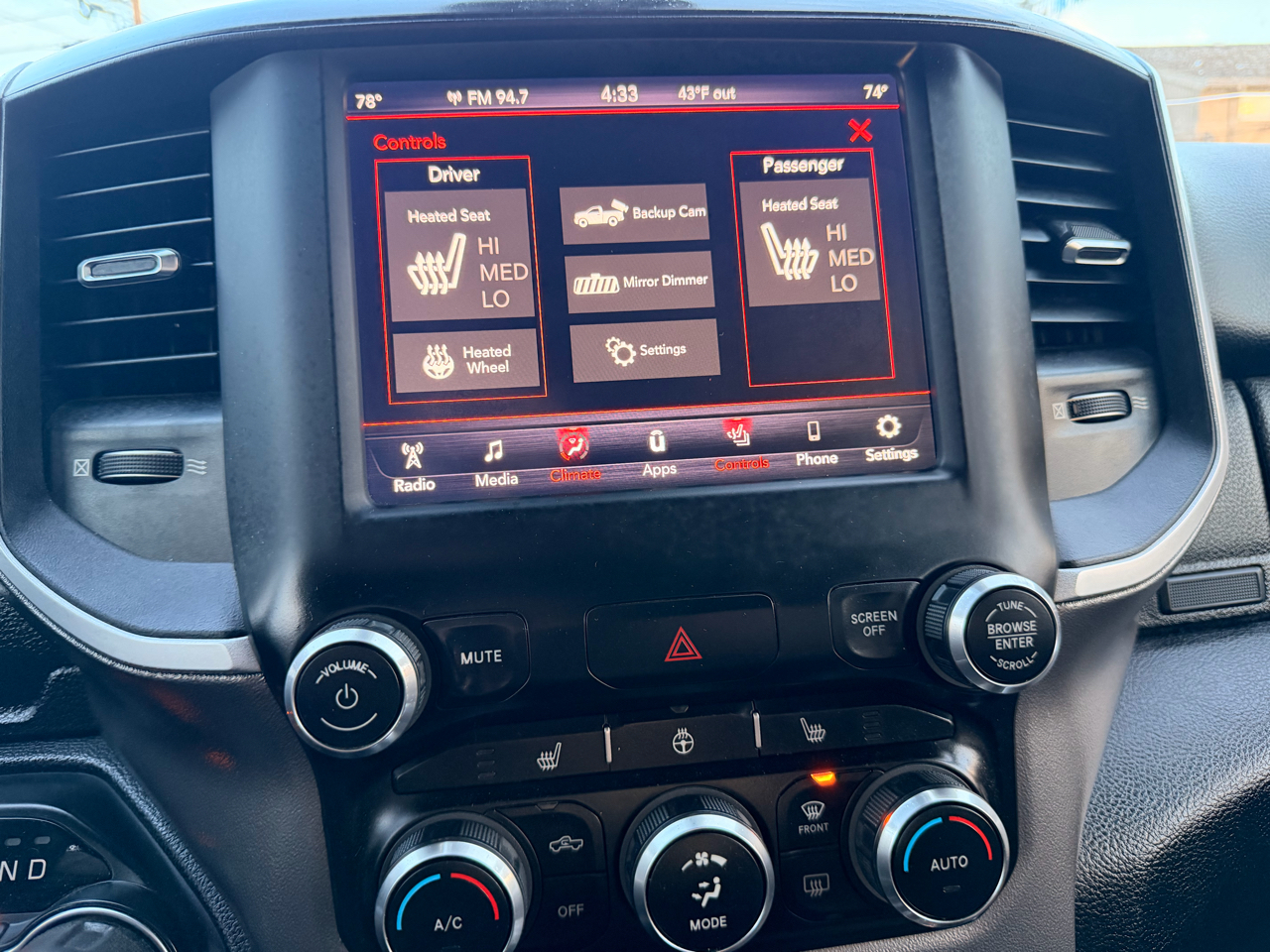 RAM 1500 Big Horn/Lone Star 4x4 Crew Cab 5'7" Box 2019