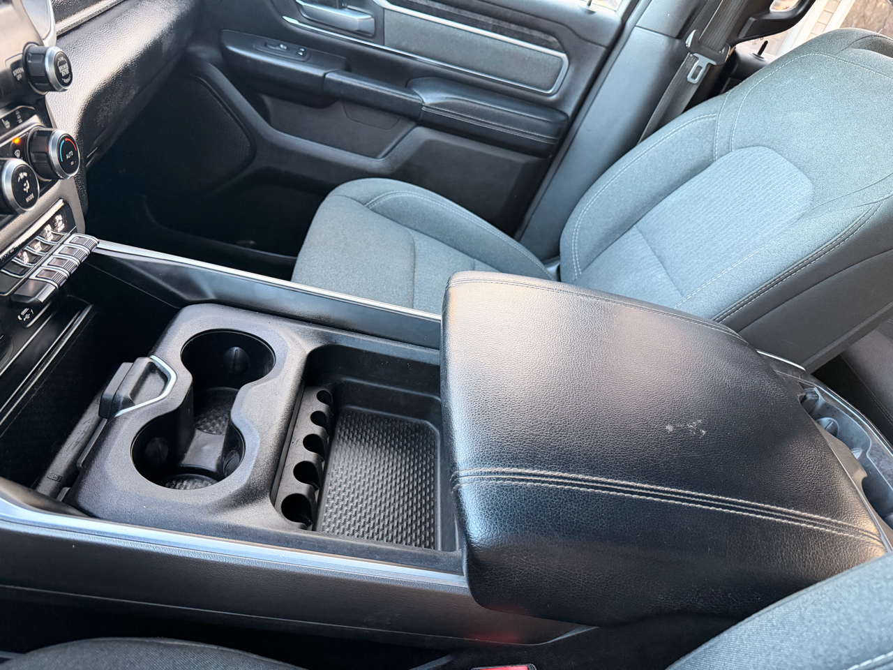 RAM 1500 Big Horn/Lone Star 4x4 Crew Cab 5'7" Box 2019