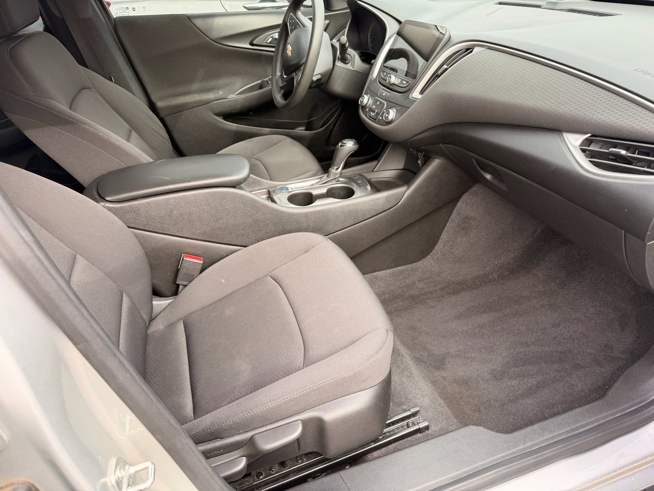 Chevrolet Malibu 4dr Sdn LS w/1LS 2019