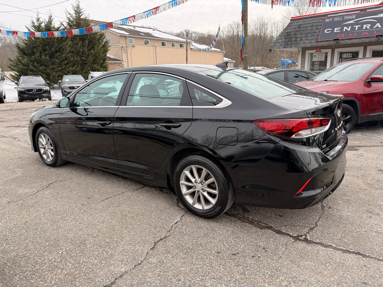 Hyundai Sonata SE 2.4L 2018