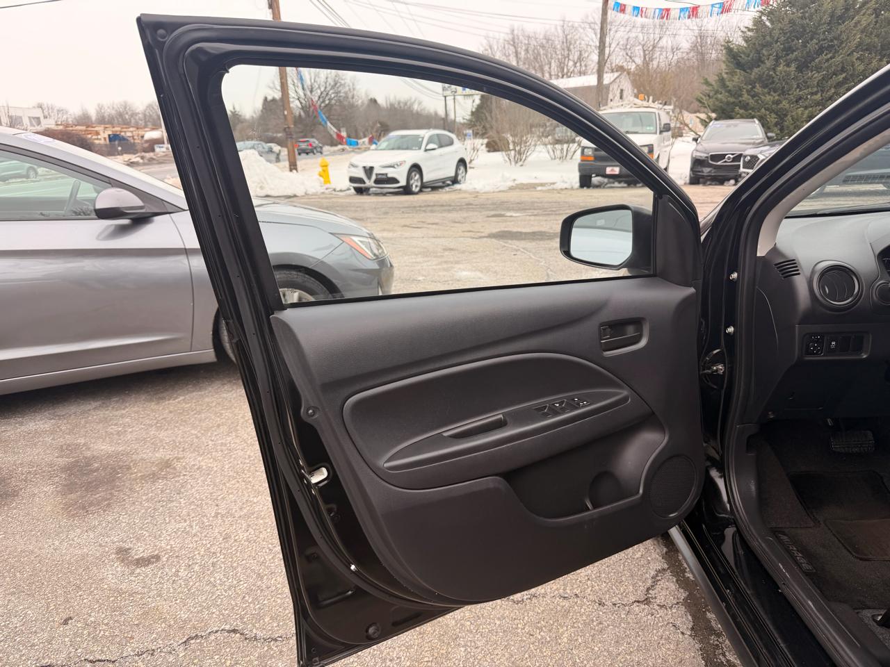 Mitsubishi Mirage ES CVT 2017