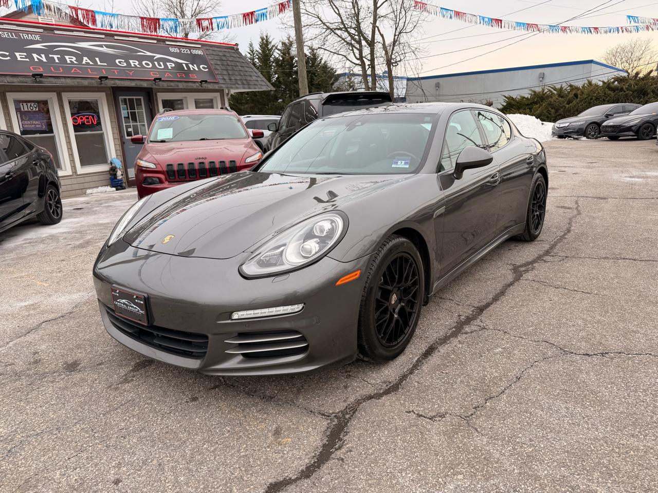 Porsche Panamera 4dr HB 4 2015