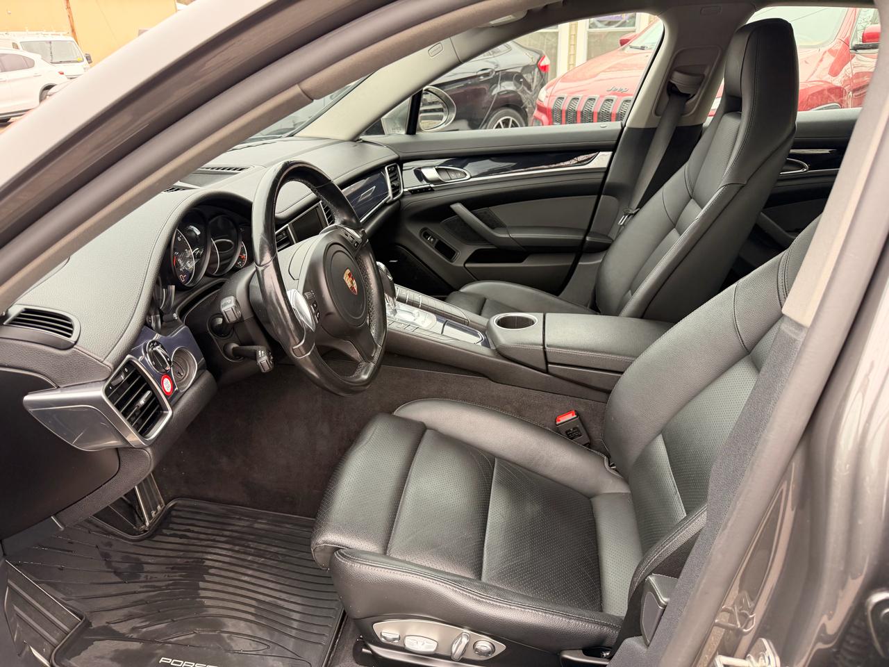 Porsche Panamera 4dr HB 4 2015