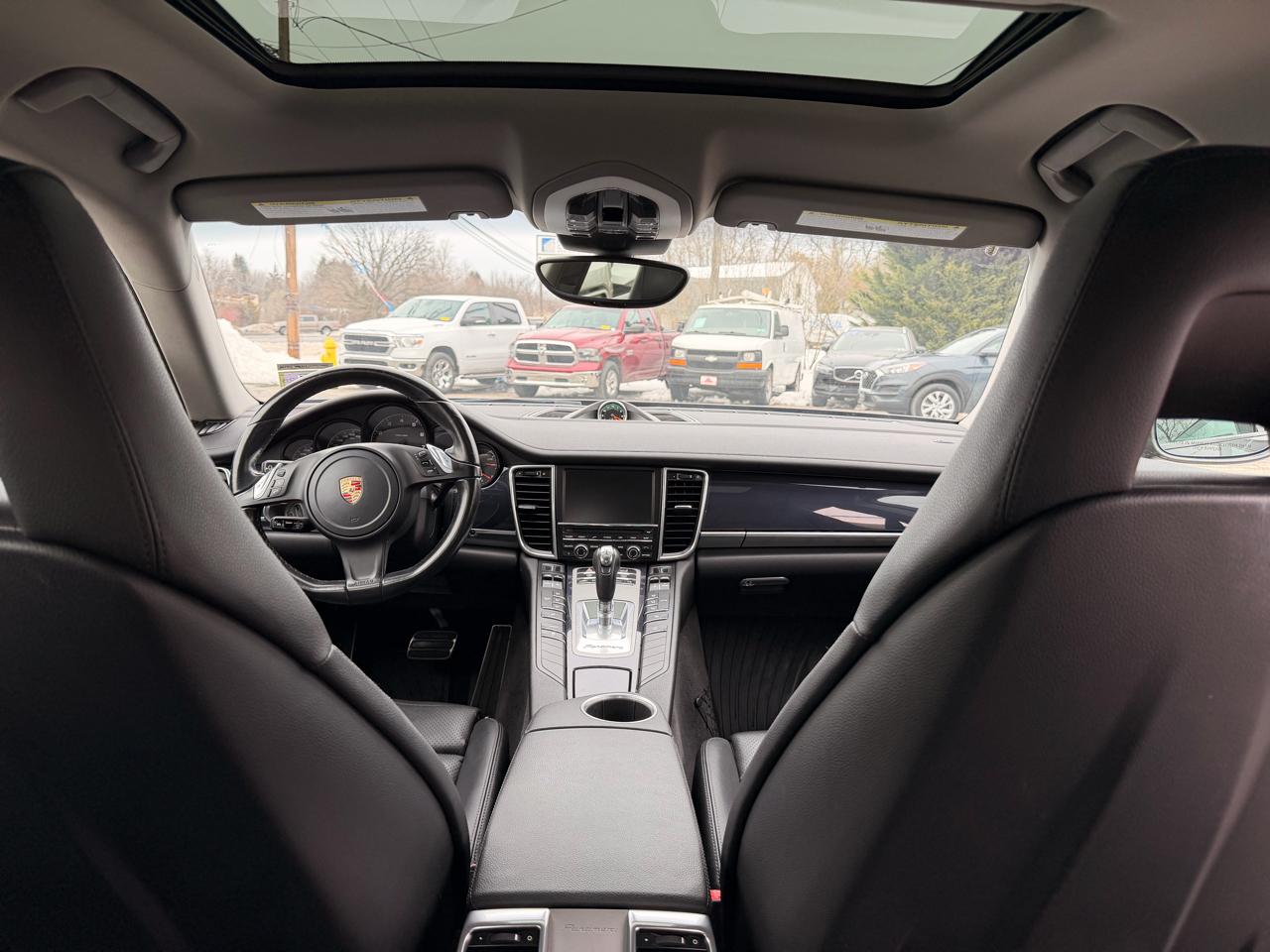 Porsche Panamera 4dr HB 4 2015