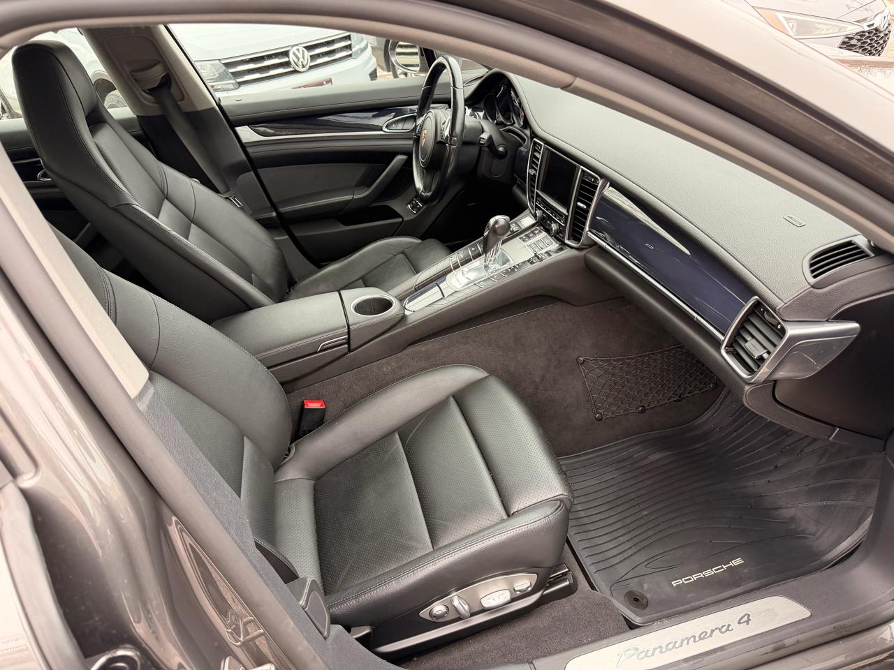 Porsche Panamera 4dr HB 4 2015