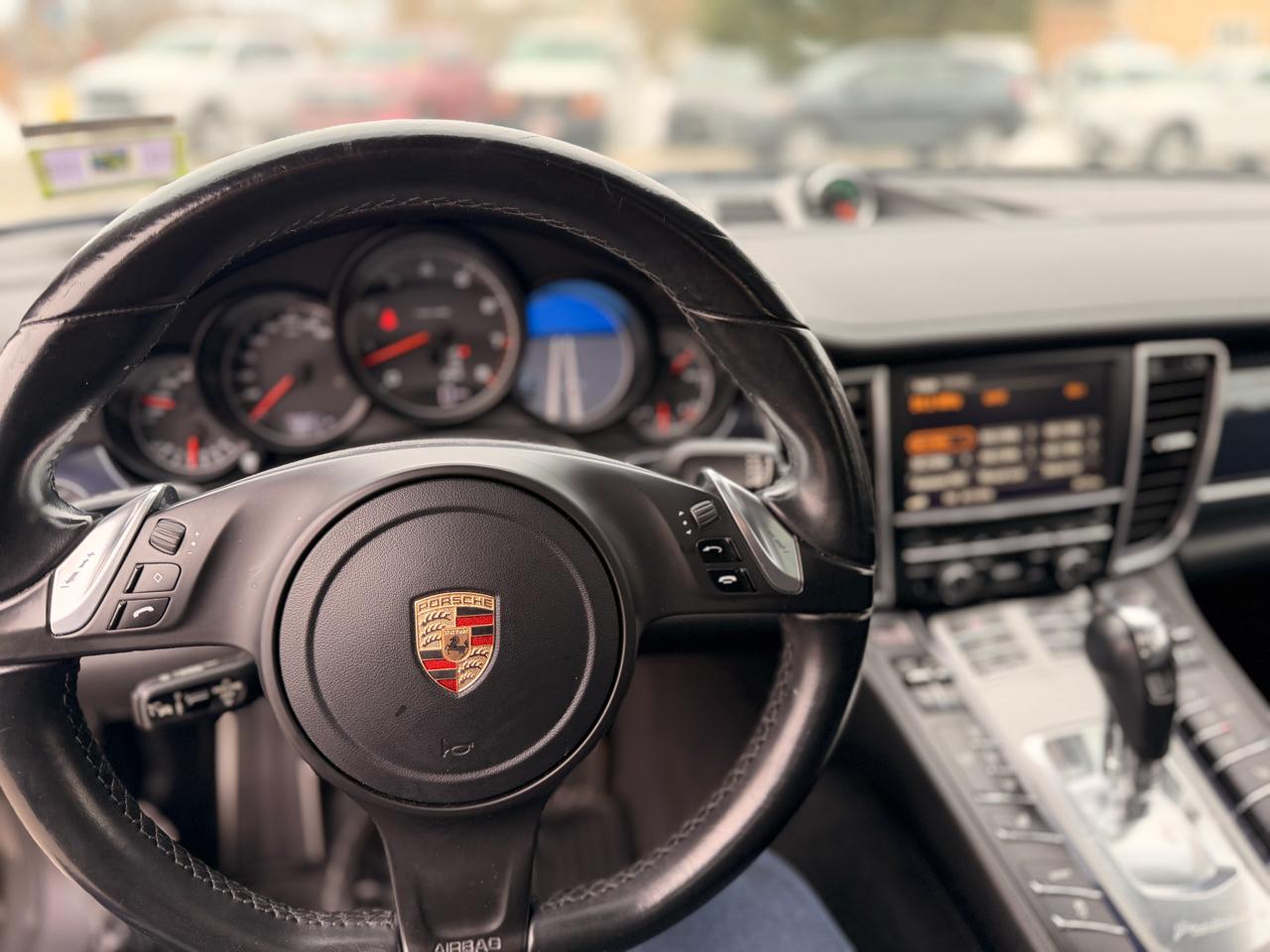 Porsche Panamera 4dr HB 4 2015