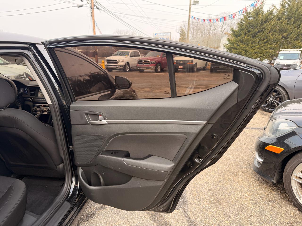 Hyundai Elantra SEL Auto 2019